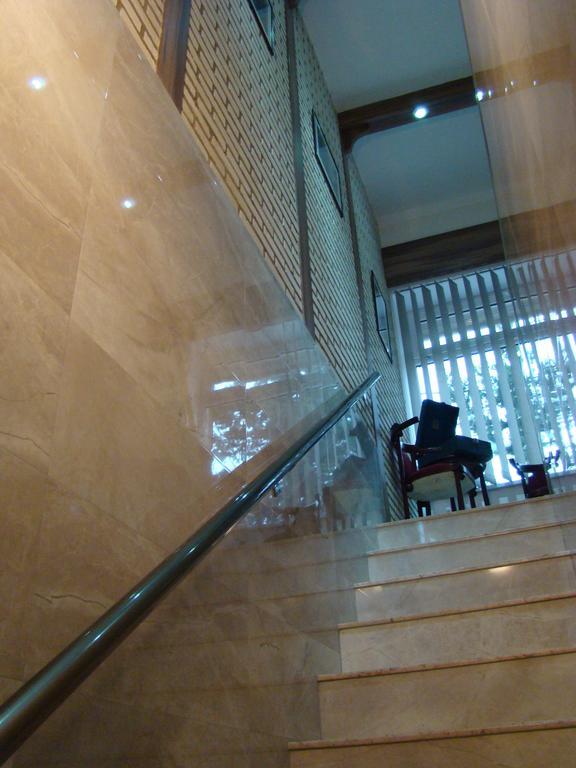 Guest House Rampa Tbilisi Esterno foto
